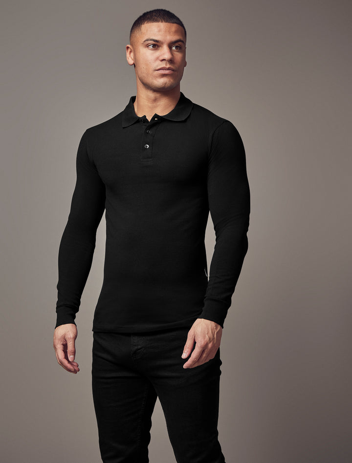 black muscle fit polo shirt, highlighting the tapered fit and superior quality offered by Tapered Menswear