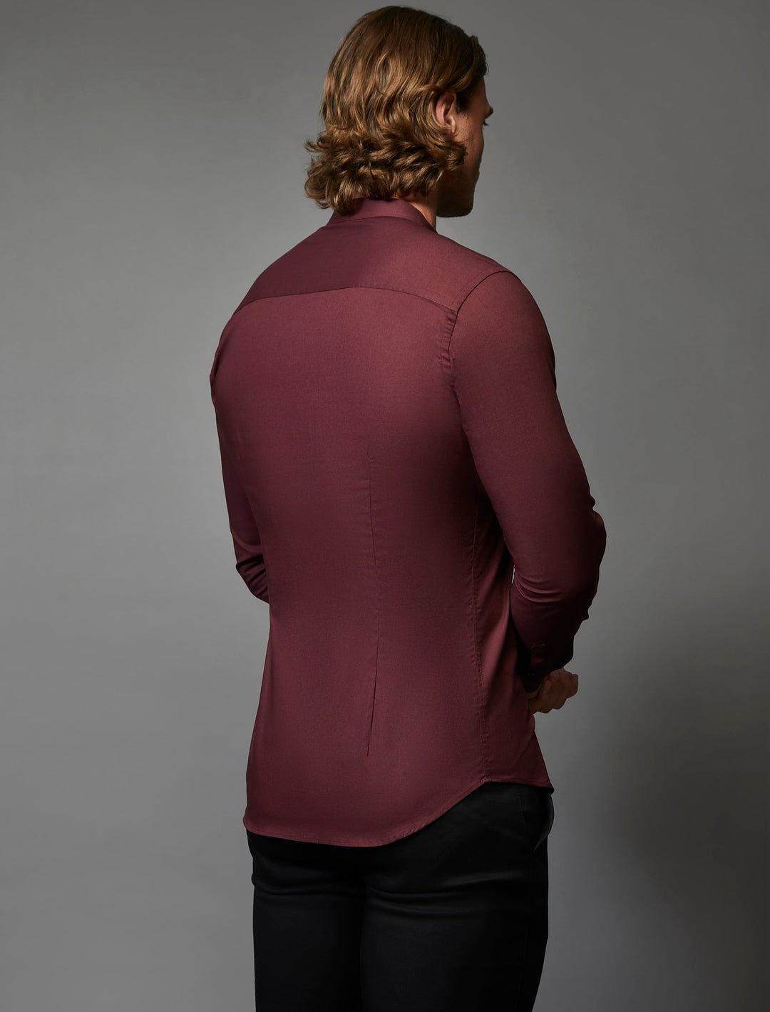 Elegant burgundy muscle fit shirt with a grandad collar style from Tapered Menswear.