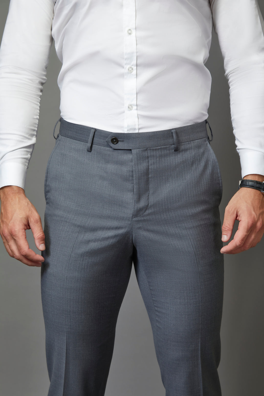 The Bespoke Suit by Tapered Menswear, designed specifically for muscular figures, ensures a flawless fit, made from premium Australian wool, available in a variety of colors and designs, perfect for those with athletic bodies