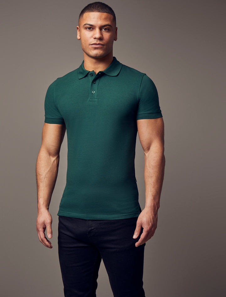 green muscle fit short sleeve polo shirt, highlighting the tapered fit and premium quality offered by Tapered Menswear