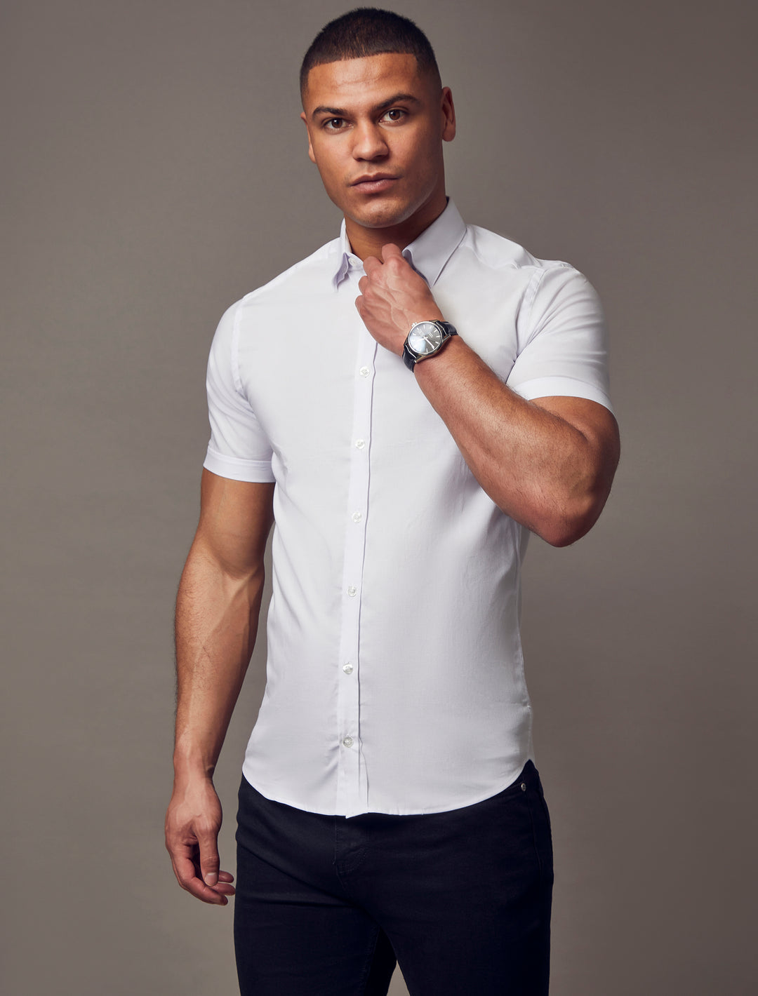 white short sleeve tapered fit shirt, emphasizing the muscle fit features for a flattering and well-defined look by Tapered Menswear