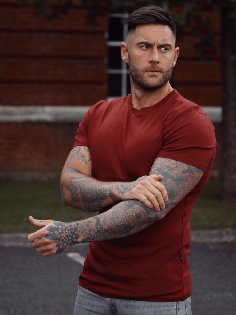burgundy Muscle fit t shirt by Tapered Menswear