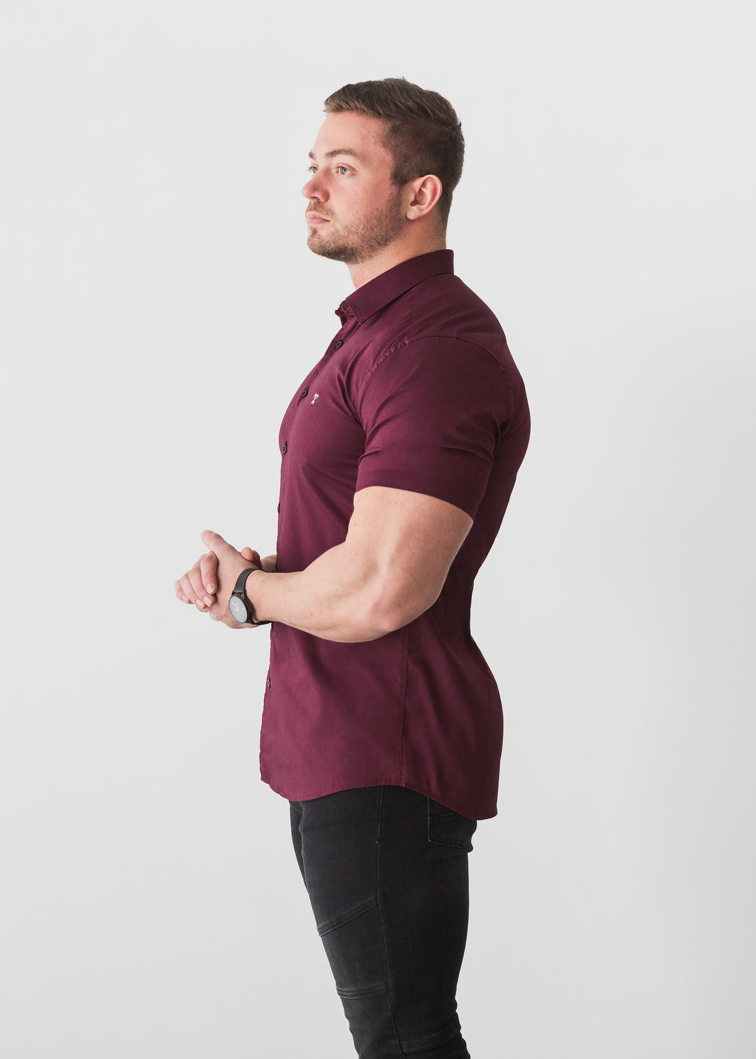 Short Sleeve Tapered Fit Shirt For Men. A Proportionally Fitted and Comfortable Short Sleeve Burgundy Muscle Fit Shirt. The Best Shirts For a Muscular Build.