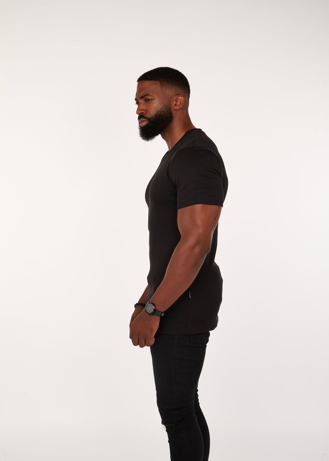 Mens Muscle Fit Black V Neck Tee. A Proportionally Fitted and Muscle Fit V Neck. The best v neck t-shirt for muscular guys.