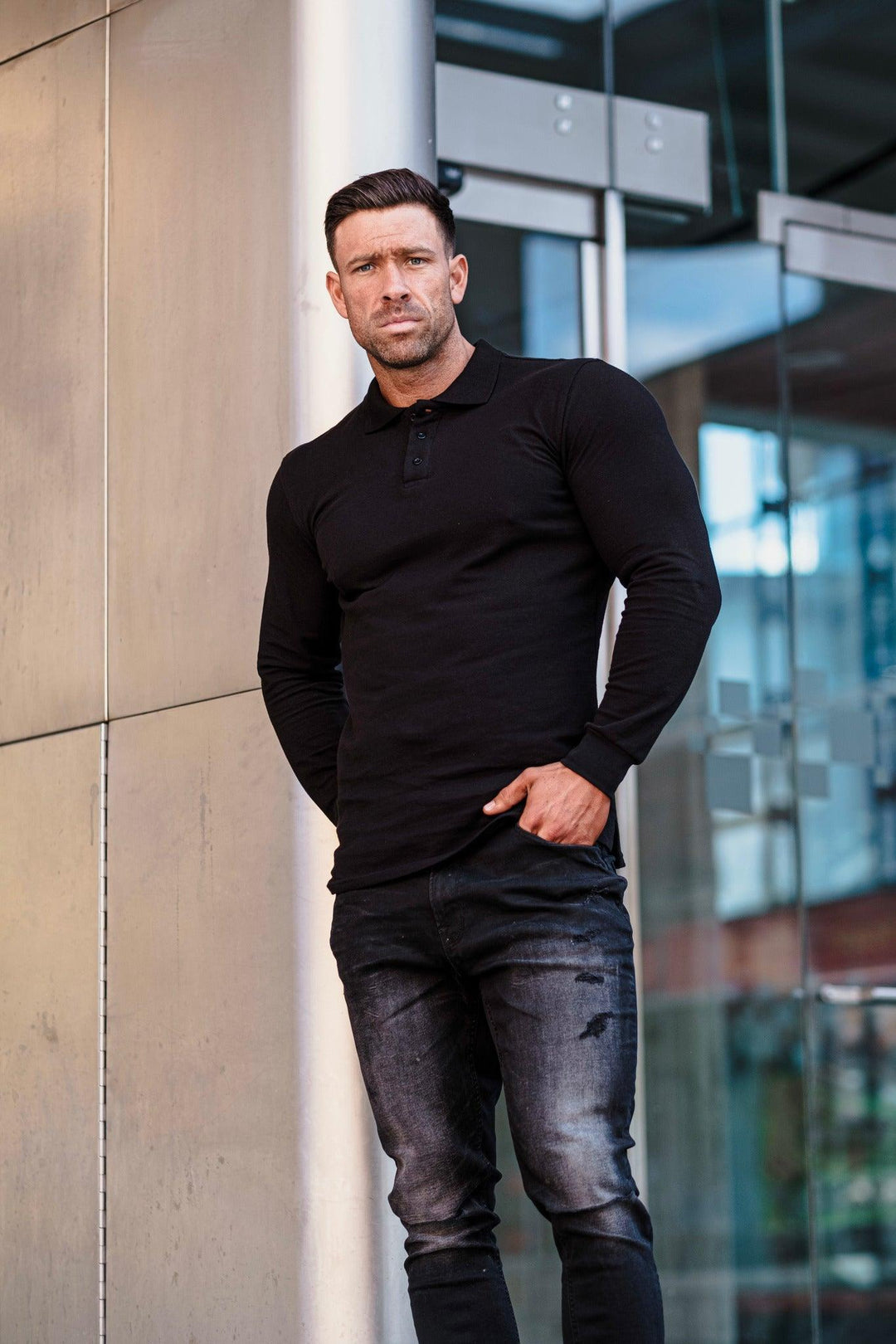 Muscle fit black polo shirt. A Proportionally Fitted and Muscle Fit polo. Ideal for muscular guys.