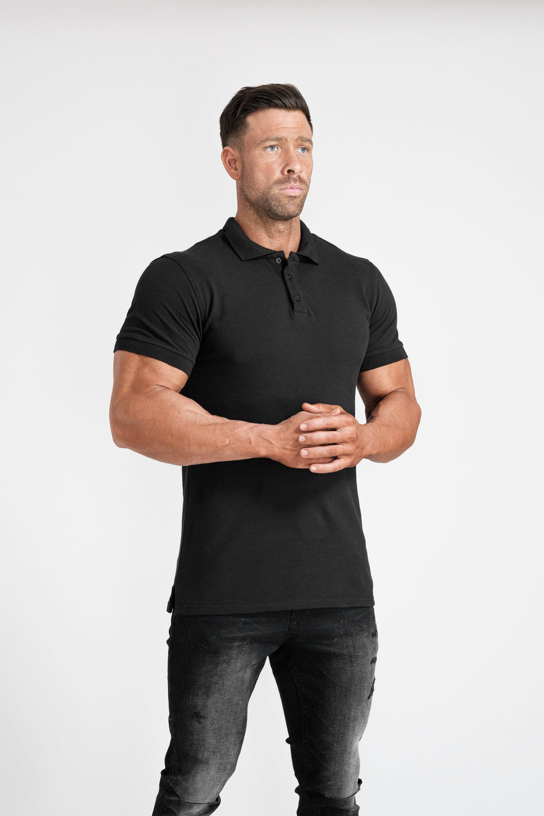Muscle Fit Polo Short sleeve in black. A Proportionally Fitted and Tight Polo Shirt in Black. Ideal for bodybuilders.