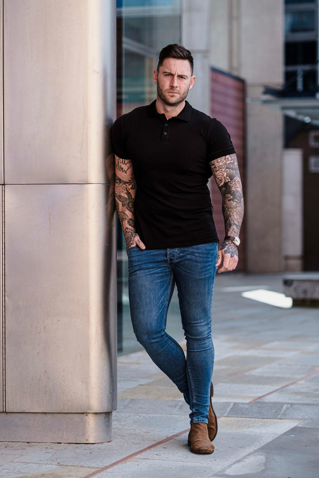 Tapered Fit short sleeve polo black. A Proportionally Fitted and Muscle Fit Polo Shirt. Ideal for muscular guys.