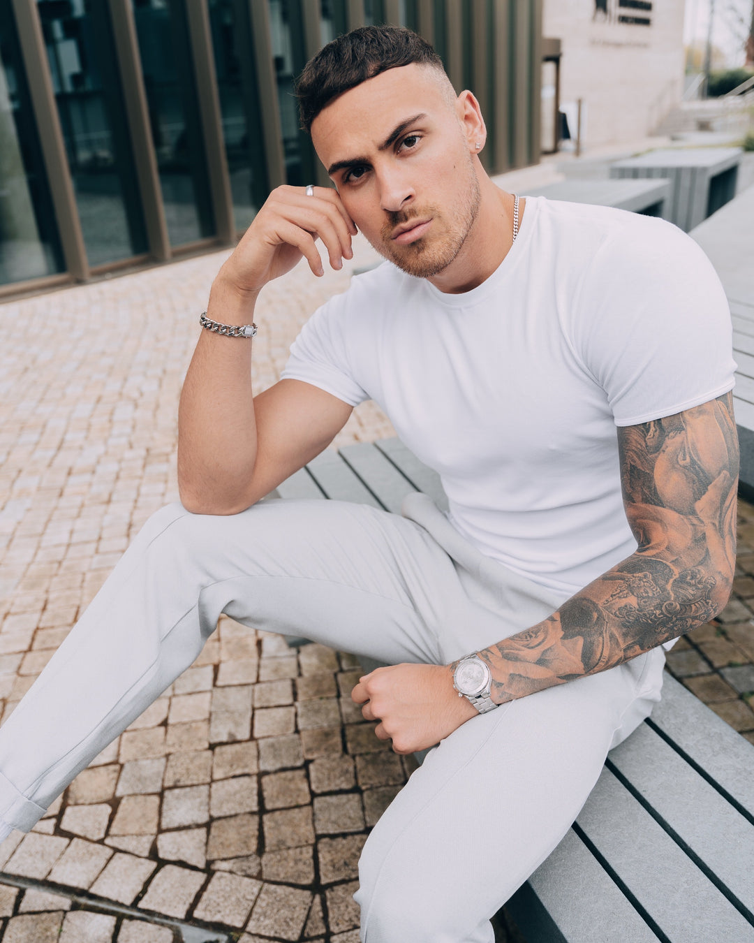 Tapered fit t-shirt in White. A Proportionally Fitted and tapered Fit Tee in White.